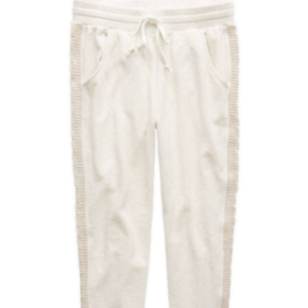 Aerie cream cuffed sweatpants
